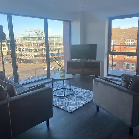 Icona - Brand New In Centre! * York
