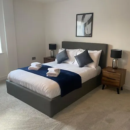 Icona - Brand New In Centre! *